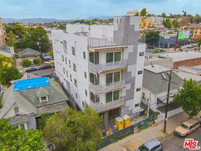 320 N Mountain View Ave