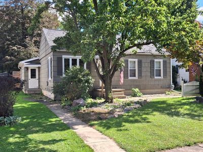 37 Maple St
