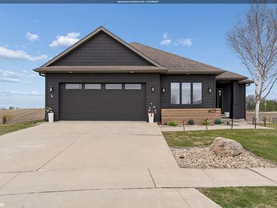 Property at 401 Bedford Ct, Clear Lake, IA