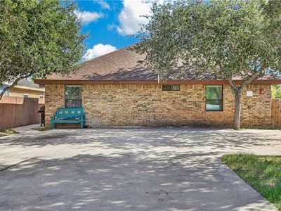 2513 W Hackberry Ave