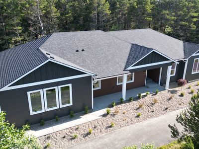 701 Shoreview Drive N