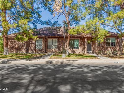 824 E Bruce Avenue