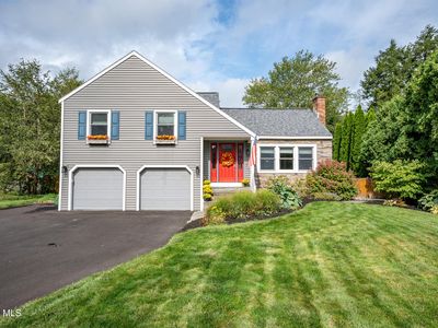 945 Mohegan Road