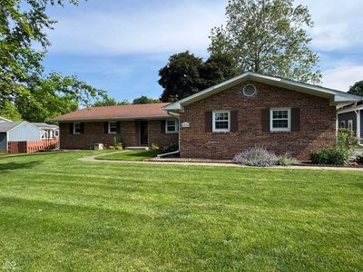 6826 Karyn Dr