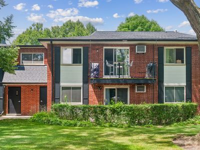 2434 E Brandenberry Ct APT 2A