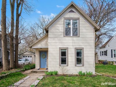 1523 North Ave NE