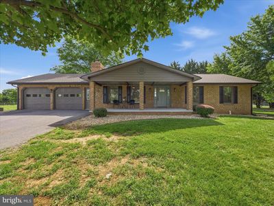 7523 Sharpsburg Pike