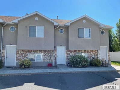 638 Valinda Ln