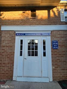133 Woodstream Dr #133