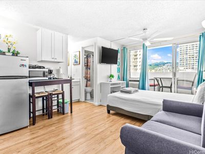 2463 Kuhio Ave APT 810