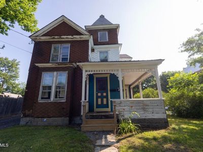 84 River Street