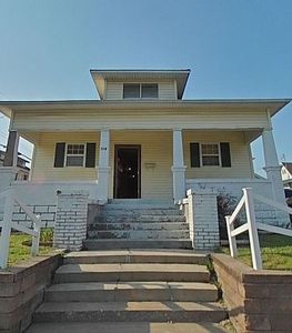208 W College St
