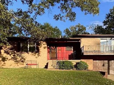 Property at 103 Alberta Ave, Henderson, TX