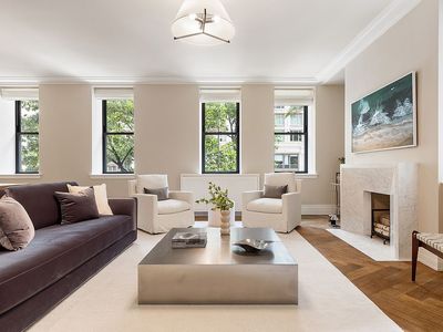 235 W 75th St APT 212