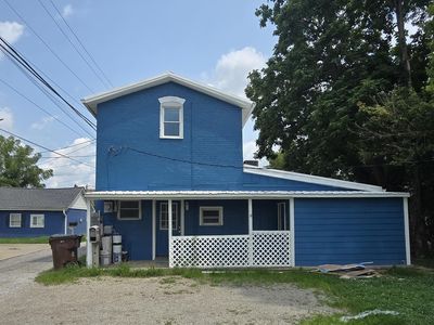 208 2nd St