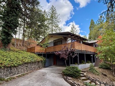 597 Henley Way