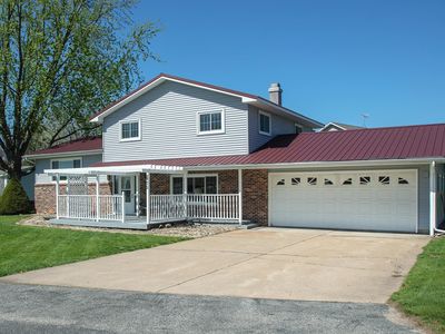Property at 172 Lakeshore Dr, Nashua, IA