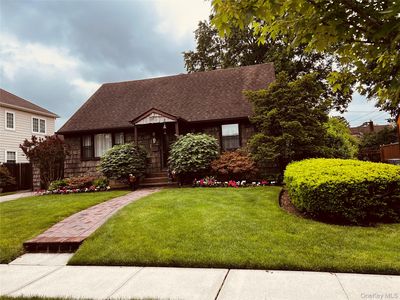 Property at 38 Hillvale Road, Albertson, NY