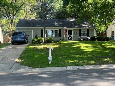 Property at 2800 W 78th St, Prairie Village, KS