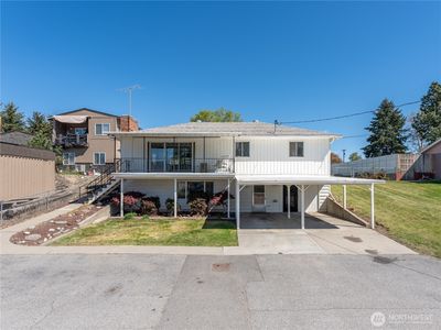 105 S Houston Avenue