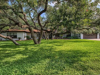 329 MEADOWBROOK DR