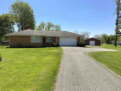 10900 E Lansing Rd