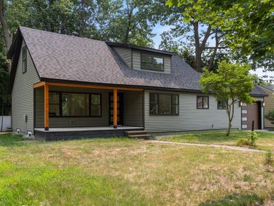 95 Lakewood Parkway