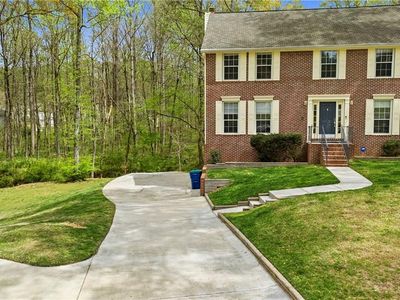 145 Shadybrook Ln SW