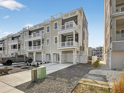 418-420 E Farragut Rd #H