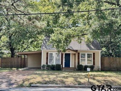 700 S Walnut St