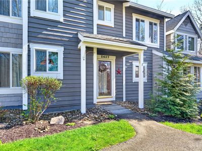 1617 Snowfield Way