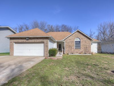 1206 Douglas Ct