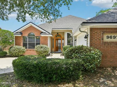 9697 UNDERWOOD Court