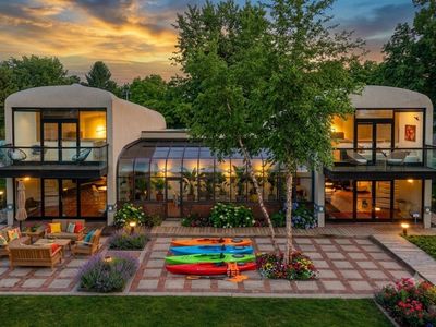 165 Oak Dr
