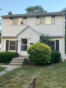 25244 Eureka Dr