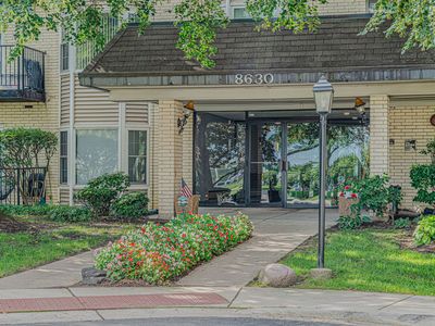 8630 Waukegan Rd UNIT 316