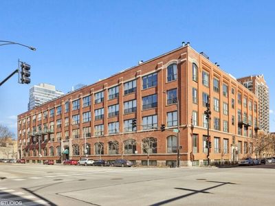 1727 S Indiana Ave APT 110