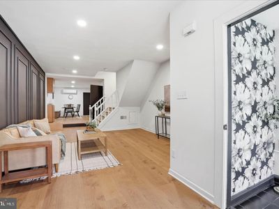 16 E Walnut St
