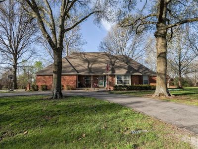 11 Skyline Dr