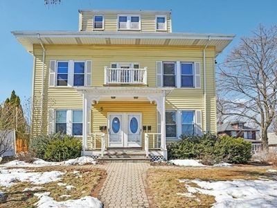 123 White St Unit 123