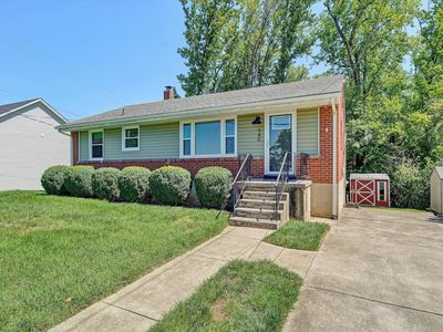 946 Red Ln