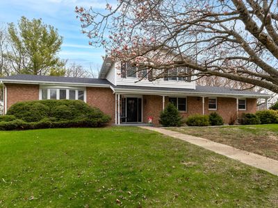 2339 Troy Dr