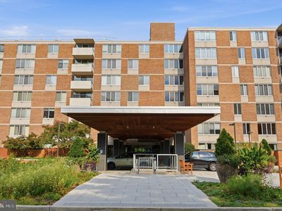 2939 Van Ness St NW APT 106