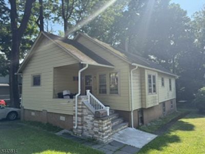 367 Howard Blvd