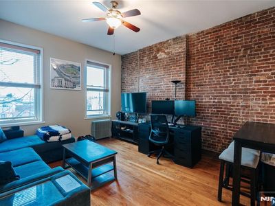 832 Washington St APT 6