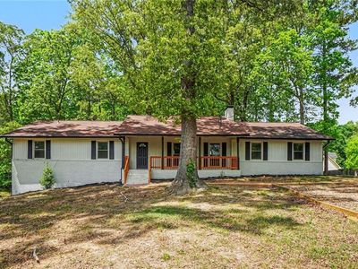 5865 Leah Ln