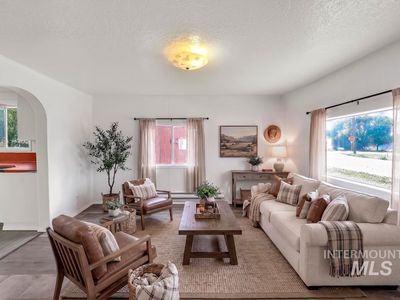 220 W Kootenai Ave