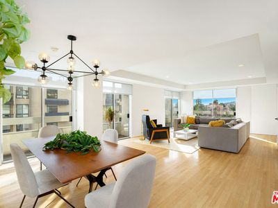 1601 N Fuller Ave APT 302