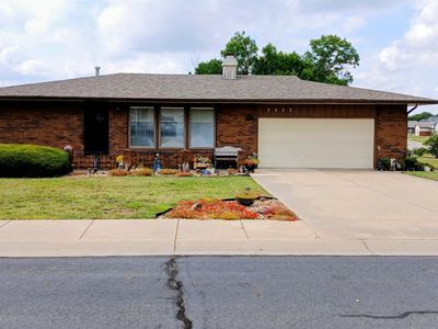 3423 Summer Ln