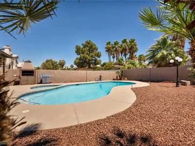 5322 Sandstone Dr
